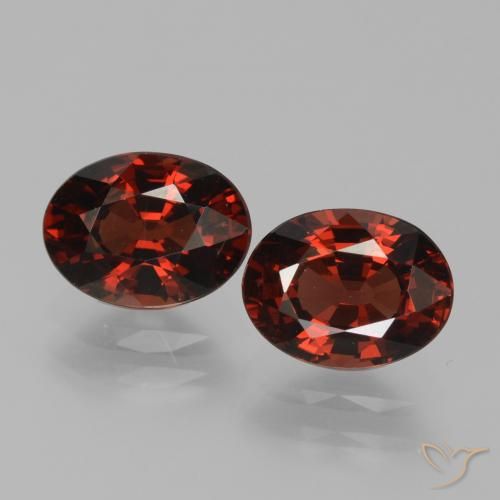 3.45ctw Natural Rojo oscuro Granate piropo, Ovalada, VVS-VS