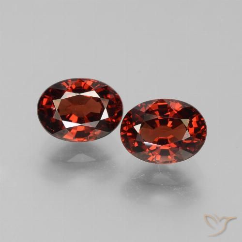 3.57ctw Natural Rojo oscuro Granate piropo, Ovalada, VVS-VS