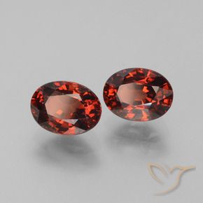 Gemas de Granate piropo Rojo oscuro natural de 3.57 ct, Ovalada, VVS-VS