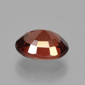 Granate Piropo Roja natural de 1.66 ct, Corte Óvalo, VVS-VS