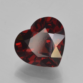 Granate Piropo Roja natural de 3.28 ct, Forma de corazón, VVS-VS