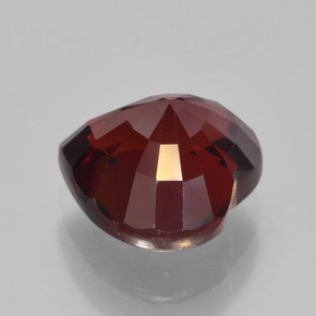 Granate Piropo Roja natural de 3.28 ct, Forma de corazón, VVS-VS
