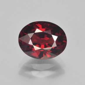 Granate Piropo Roja natural de 3.63 ct, Corte Óvalo, VVS-VS