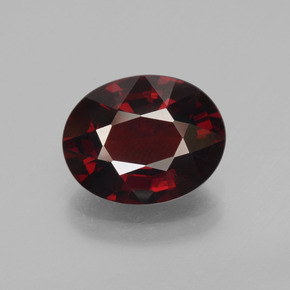 Granate Piropo Roja natural de 3.30 ct, Corte Óvalo, VVS-VS