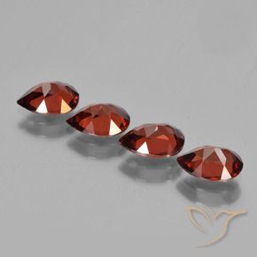 Gemas de Granate piropo Rojo claro natural de 3.18 ct, En forma de pera, VVS-VS