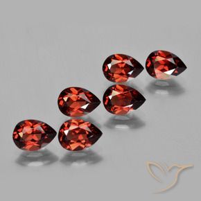 Gemas de Granate piropo Rojo medio natural de 5.20 ct, En forma de pera, VVS-VS