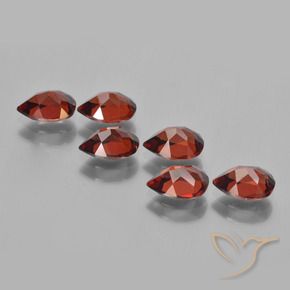 Gemas de Granate piropo Rojo medio natural de 5.20 ct, En forma de pera, VVS-VS