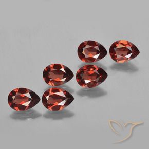 Gemas de Granate piropo Rojo medio natural de 4.55 ct, En forma de pera, VS