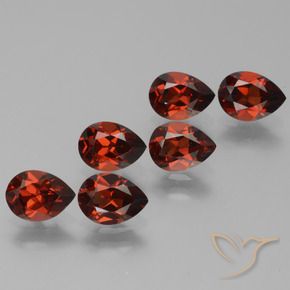 Gemas de Granate piropo Rojo merlot natural de 5.33 ct, En forma de pera, VS
