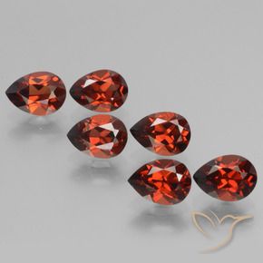Gemas de Granate piropo Rojo claro natural de 5.55 ct, En forma de pera, VVS-VS
