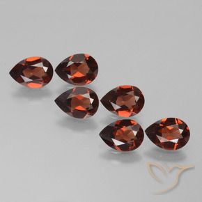 Gemas de Granate piropo Rojo oscuro natural de 4.61 ct, En forma de pera, VVS-VS