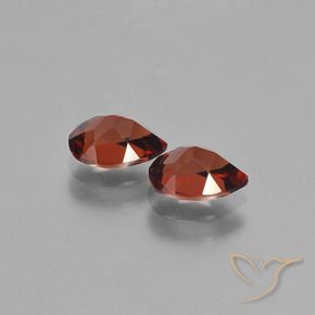 Gemas de Granate piropo Rojo oscuro natural de 1.78 ct, En forma de pera, VVS-VS