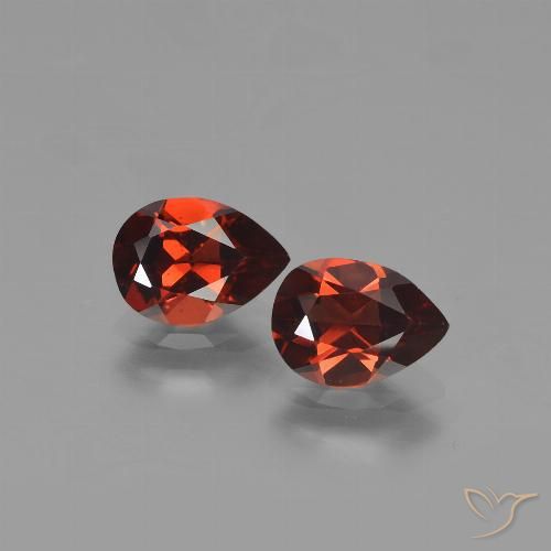 1.73ctw Natural Rojo oscuro Granate piropo, En forma de pera, VVS-VS