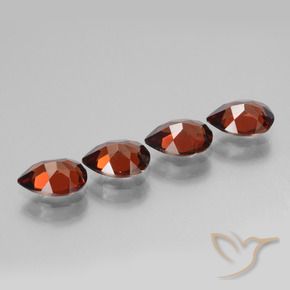 Gemas de Granate piropo Rojo oscuro natural de 3.22 ct, En forma de pera, VVS-VS