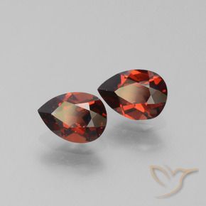 Gemas de Granate piropo Rojo medio natural de 1.80 ct, En forma de pera, VS