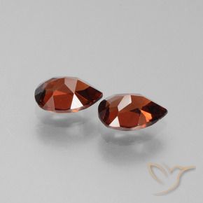 Gemas de Granate piropo Rojo medio natural de 1.80 ct, En forma de pera, VS