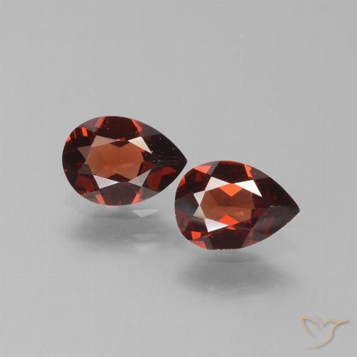 1.60ctw Natural Rojo oscuro Granate piropo, En forma de pera, VVS-VS