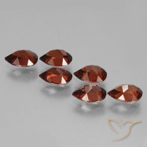 Gemas de Granate piropo Rojo oscuro natural de 5.16 ct, En forma de pera, VS