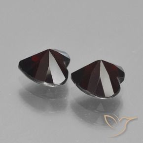 Gemas de Granate piropo Rojo negruzco natural de 1.89 ct, Corazón, VVS-VS