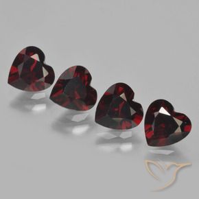 Gemas de Granate piropo Rojo negruzco natural de 3.38 ct, Corazón, VVS-VS