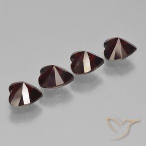 Gemas de Granate piropo Rojo negruzco natural de 3.38 ct, Corazón, VVS-VS