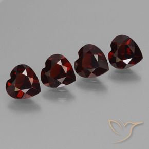 Gemas de Granate piropo Rojo negruzco natural de 3.02 ct, Corazón, VVS-VS