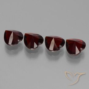 Gemas de Granate piropo Rojo negruzco natural de 3.02 ct, Corazón, VVS-VS