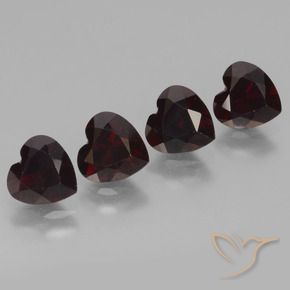 Gemas de Granate piropo Rojo negruzco natural de 3.74 ct, Corazón, VVS-VS