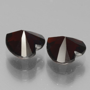 Gemas de Granate Piropo Rojo oscuro natural de  ct, Forma de corazón, VVS-VS