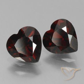 Gemas de Granate piropo Rojo negruzco natural de 1.77 ct, Corazón, VVS-VS
