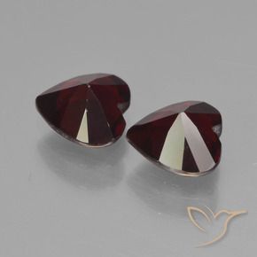 Gemas de Granate piropo Rojo oscuro natural de 1.79 ct, Corazón, VVS-VS