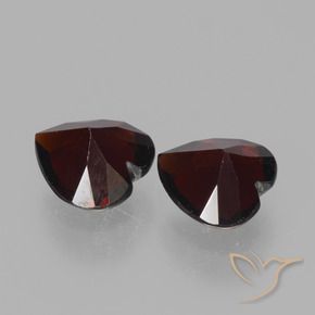 Gemas de Granate piropo Rojo negruzco natural de 1.74 ct, Corazón, VVS-VS