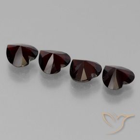 Gemas de Granate piropo Rojo negruzco natural de 2.88 ct, Corazón, VVS-VS
