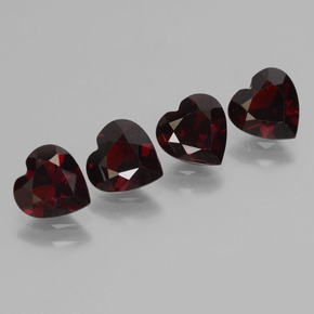 Gemas de Granate Piropo Rojo oscuro natural de 3.12 ct, Forma de corazón, VVS-VS