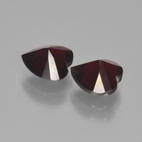 Gemas de Granate Piropo Rojo oscuro natural de 1.69 ct, Forma de corazón, VVS-VS