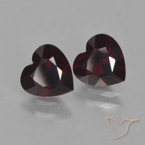 Gemas de Granate piropo Rojo negruzco natural de 1.73 ct, Corazón, VVS-VS