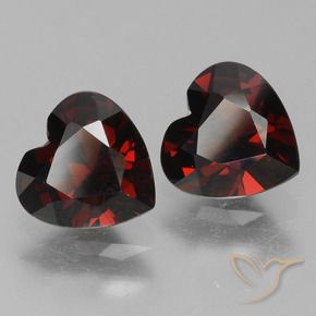 Gemas de Granate piropo Rojo oscuro natural de 1.75 ct, Corazón, VVS-VS
