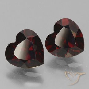 Gemas de Granate piropo Rojo oscuro natural de 1.96 ct, Corazón, VVS-VS
