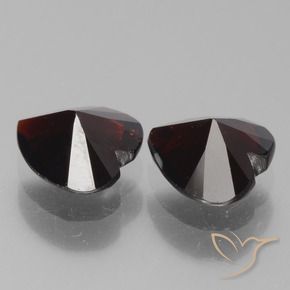 Gemas de Granate piropo Rojo negruzco natural de 1.66 ct, Corazón, VVS-VS