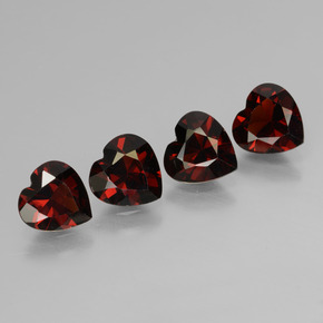 Gemas de Granate Piropo Rojo negruzco natural de 3.19 ct, Forma de corazón, VVS-VS