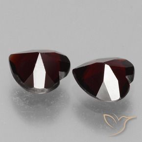 Gemas de Granate piropo Rojo oscuro natural de 1.62 ct, Corazón, VVS-VS