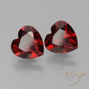 Gemas de Granate Piropo Rojo sangre intenso natural de 1.86 ct, Forma de corazón, VVS-VS