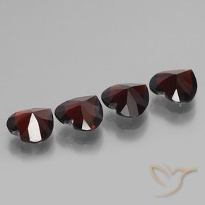 Gemas de Granate piropo Rojo negruzco natural de 3.07 ct, Corazón, VVS-VS