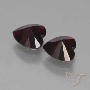 Gemas de Granate piropo Rojo oscuro natural de 1.67 ct, Corazón, VVS-VS