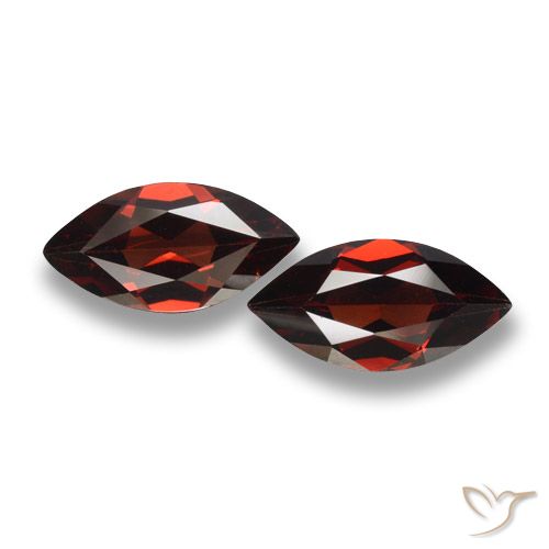 3.64ctw Natural Rojo oscuro Granate piropo, Marquesa, VVS-VS