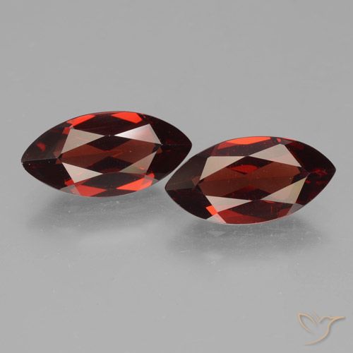 4.21ctw Natural Rojo oscuro Granate piropo, Marquesa, VVS-VS