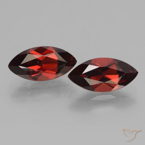 4.28ctw Natural Rojo oscuro Granate piropo, Marquesa, VVS-VS