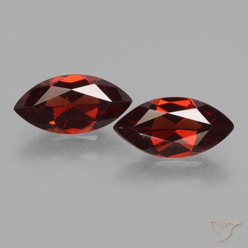 3.68ctw Natural Rojo oscuro Granate piropo, Marquesa, VVS-VS