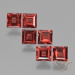 Gemas de Granate piropo Rojo escarlata natural de 2.74 ct, Cuadrado, VS