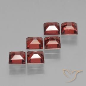 Gemas de Granate piropo Rojo escarlata natural de 2.74 ct, Cuadrado, VS